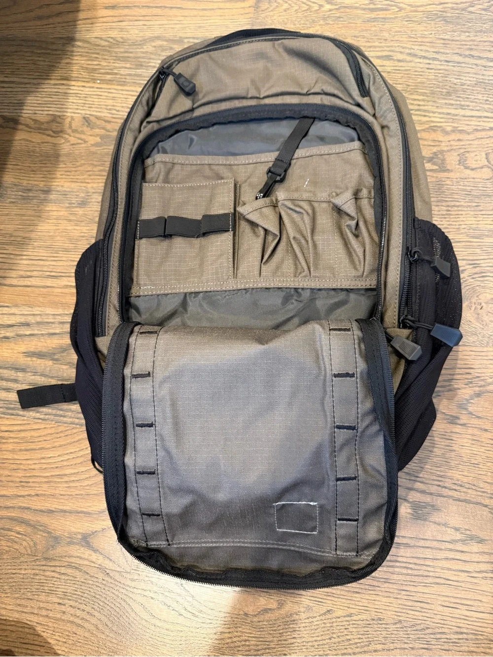 NWOT Carhartt Cargo Series 25L Daypack in tarmac green, water repellent finish.